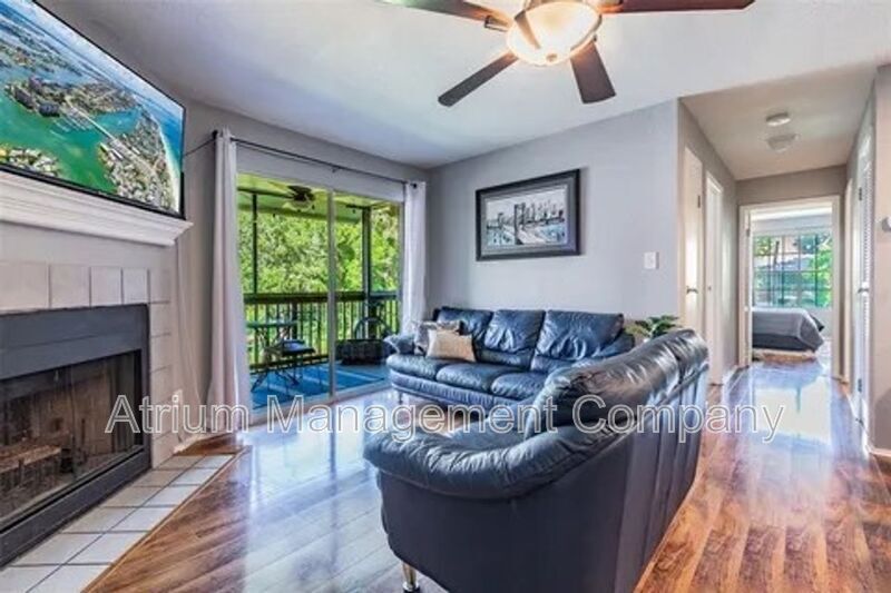 Foto principal - 9100 Martin Luther King St
