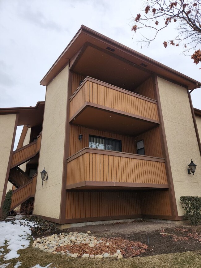 Foto del edificio - 2 Bedroom Condo in Cottonwood Heights!