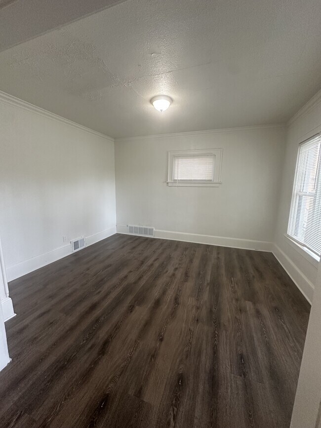 Foto del edificio - 3221 N 38th St