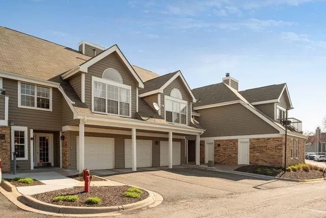 Building Photo - 6165 Chasewood Pky