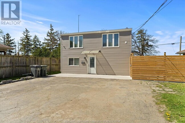 Building Photo - 3273 Clemenceau Blvd
