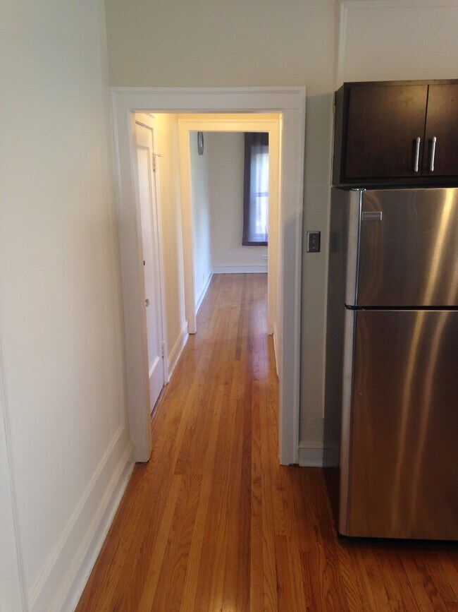 Foto del edificio - 408 Ridge Ave