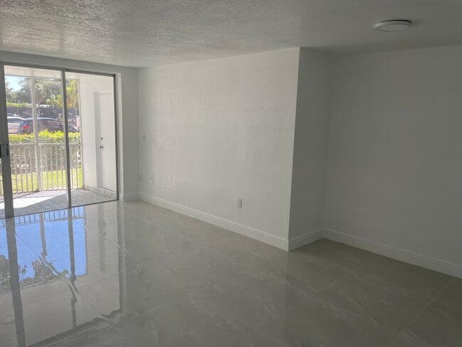 Living Room - 1780 NE 191st St