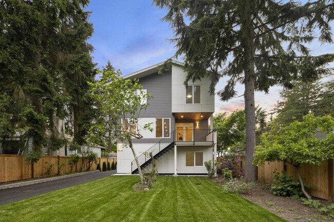 Building Photo - 13755 1st Ave NW