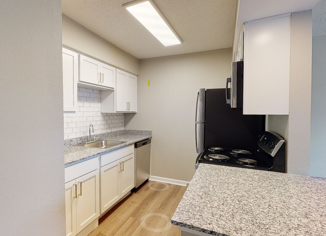 Photo - Cobblestone at Essen - NEW UPGRADES! Apartments
