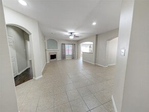 Building Photo - 26403 Abbey Springs Ln