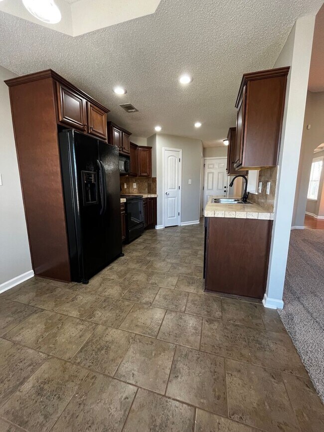 Foto del edificio - 104 Piedmont Ln