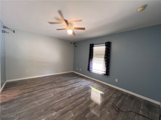 Foto del edificio - 2720 SW 2nd Terrace