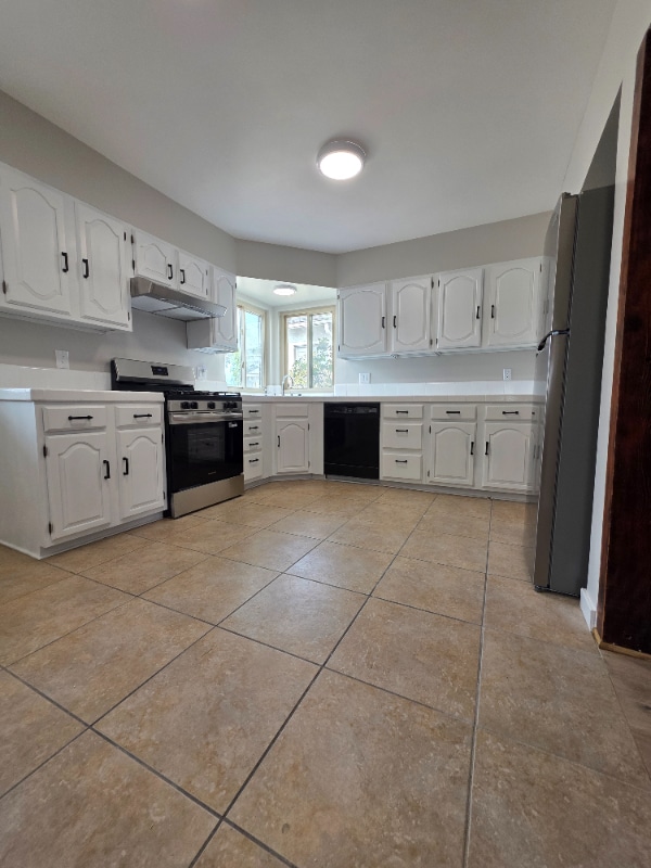 Building Photo - 3218 W 179th St