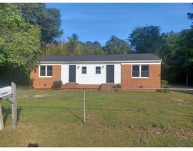 Building Photo - 1051 Harbor Rd