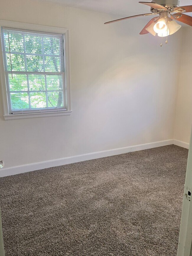 Foto del edificio - 1633-1635 Enoree Avenue