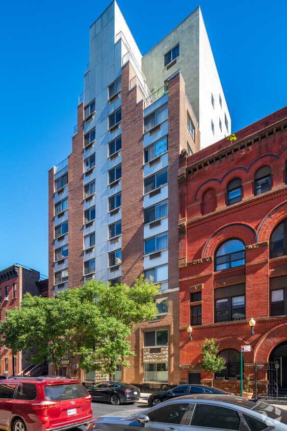 Primary Photo - Schermerhorn Court Apartments