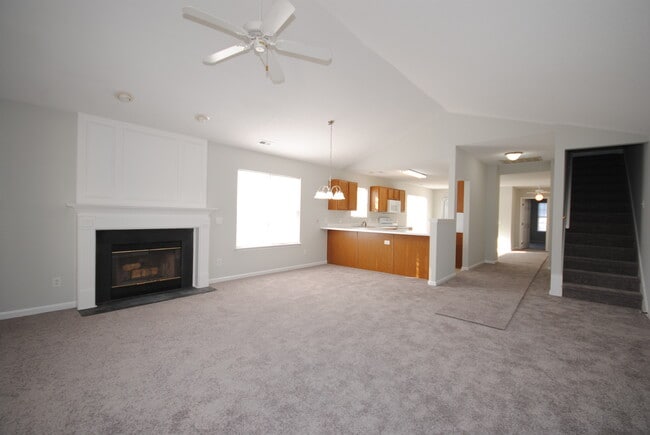 Building Photo - Adorable 3 Bedroom, 2 Bath, Open Floorplan...