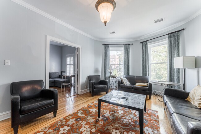 Foto del edificio - 6116 S Ellis Ave