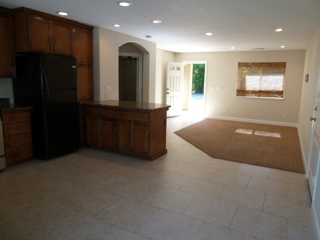 Building Photo - 2 Bedroom House + HUGE Studio/Office