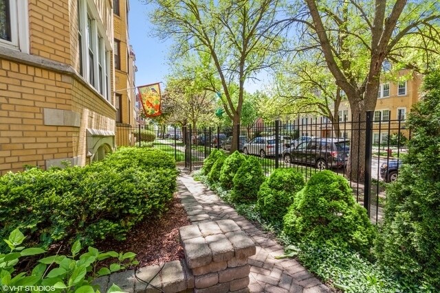 Foto del edificio - 5433 N Campbell Ave