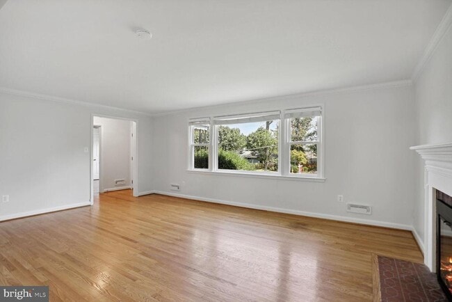 Building Photo - 3420 N Glebe Rd