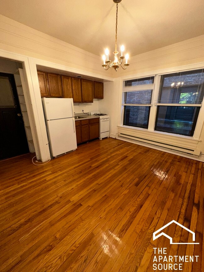 Foto del edificio - 1033 Dempster St