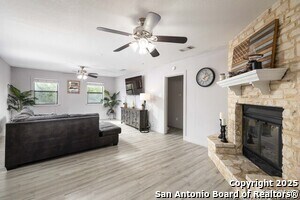 Foto del edificio - 1267 E Common St