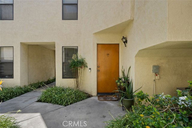 Foto del edificio - 13825 Beaver St