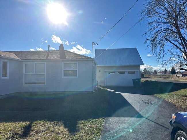 Building Photo - 5776 Harlan Dr