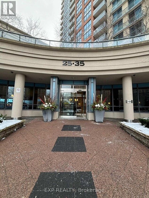 Primary Photo - 35 Viking Ln