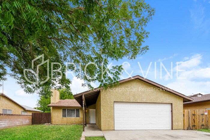 Primary Photo - 44740 27th St E