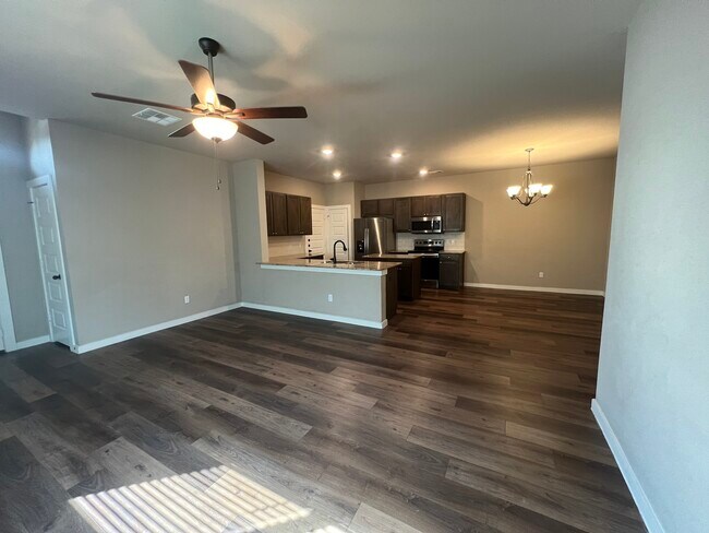 Foto del edificio - 25136 Pacific Wren Dr