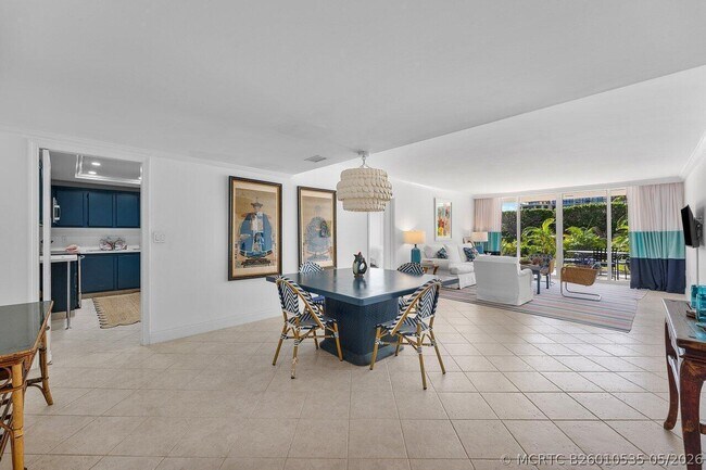 Foto del edificio - 2773 S Ocean Blvd