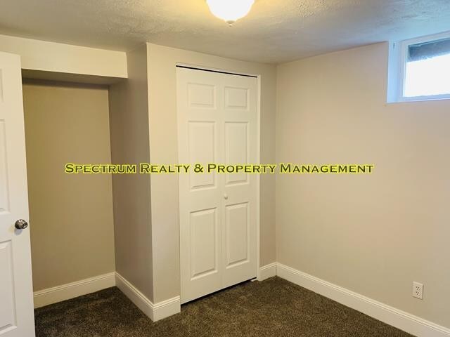 Building Photo - 932 N 1000 E