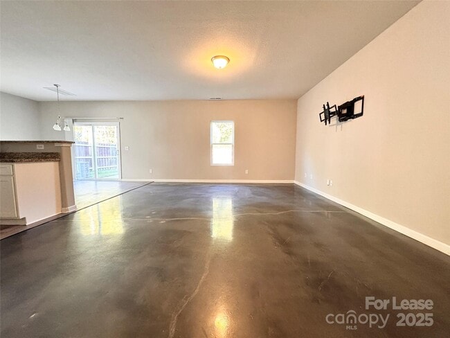 Foto del edificio - 6903 Ware Rd