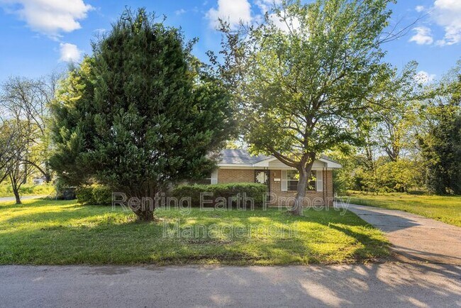 Building Photo - 1322 Frisco St