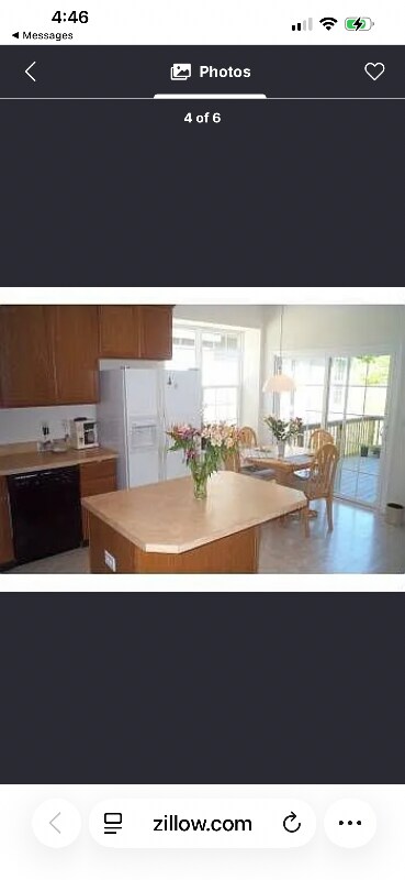 Foto del edificio - 910 Farnham Ct