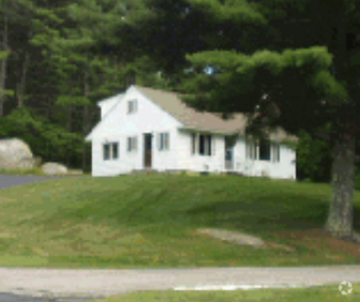 Building Photo - 425 Gov Wentworth Hwy