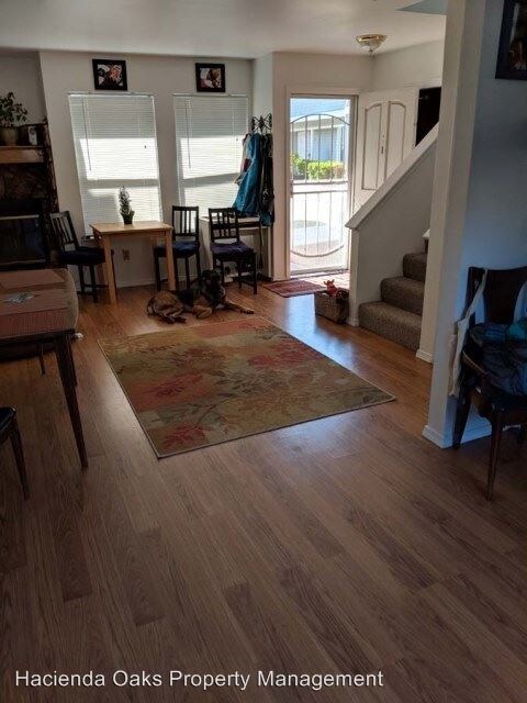 Building Photo - 2 br, 1.5 bath House - 311 Lolita Apt. I