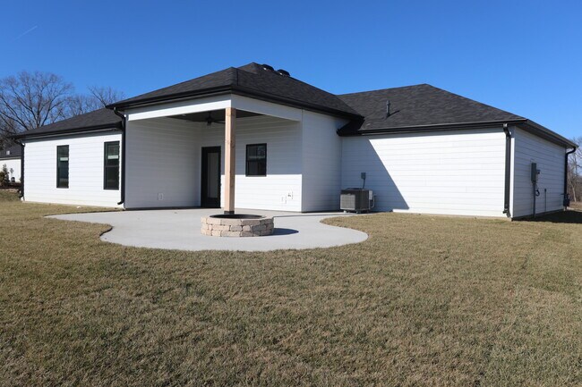 Foto del edificio - 4400 Kingston Heath Dr