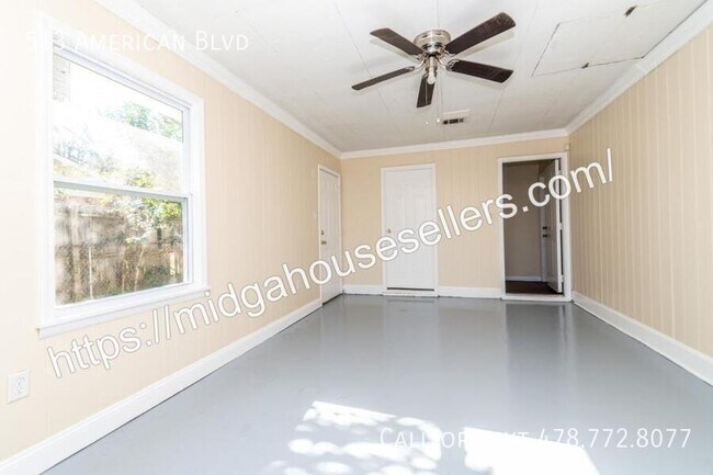 Foto del edificio - 513 American Blvd