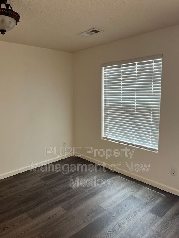 Foto del edificio - 3316 Prairie Ridge St SW