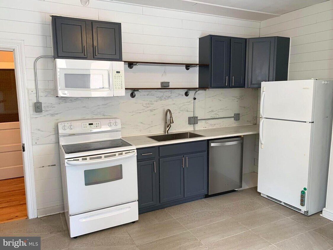 242 KING St, Pottstown, PA 19464 House Rental in Pottstown, PA