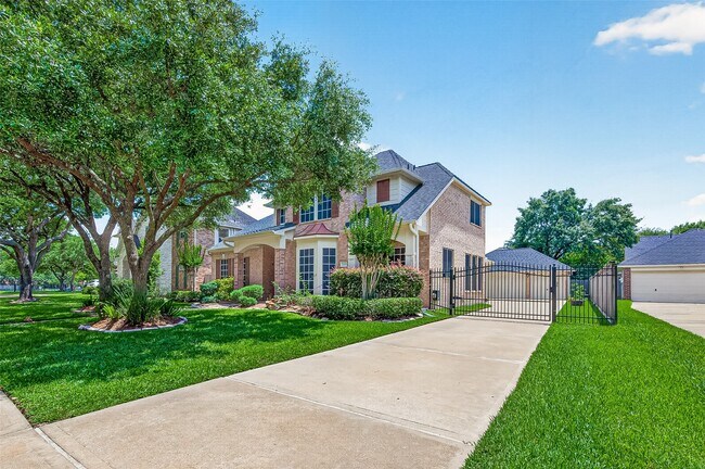 Building Photo - 22415 Silvermist Ln
