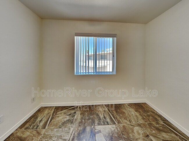 Building Photo - 2040 Injo Dr