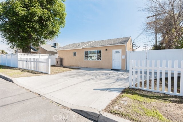 Foto del edificio - 6848 Willis Ave