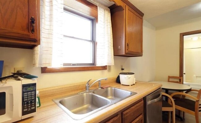 Kitchen - 1014 Walnut St