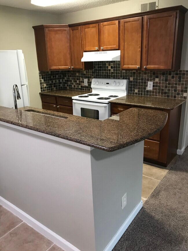 Building Photo - 8627 Bonaire Bay Ln