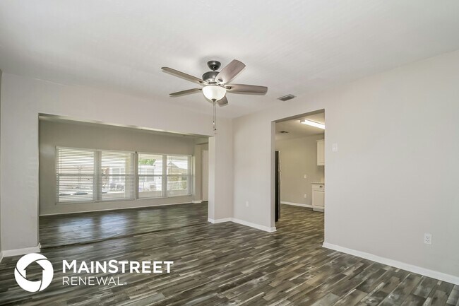 Foto del edificio - 52 Community Dr