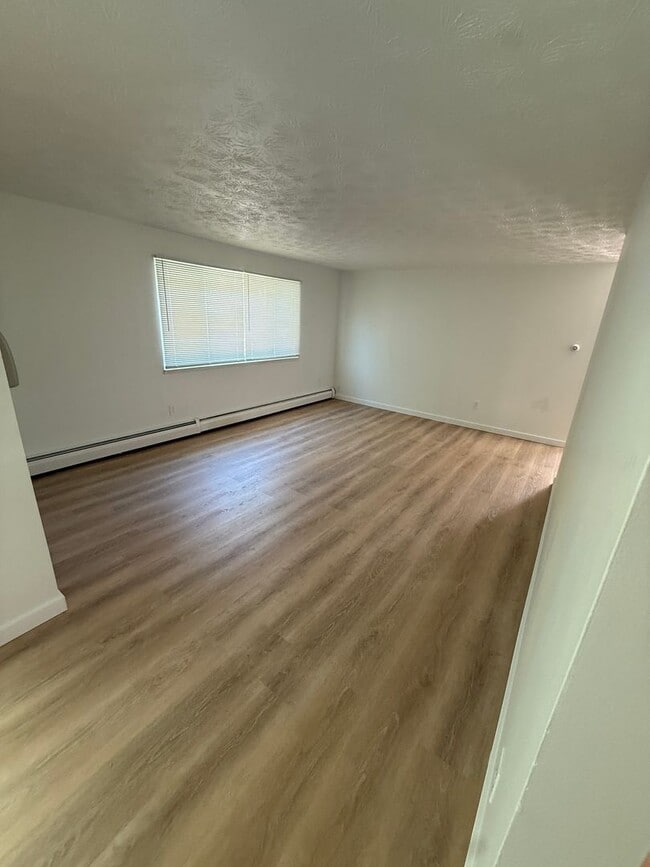 Interior Photo - Fox Run