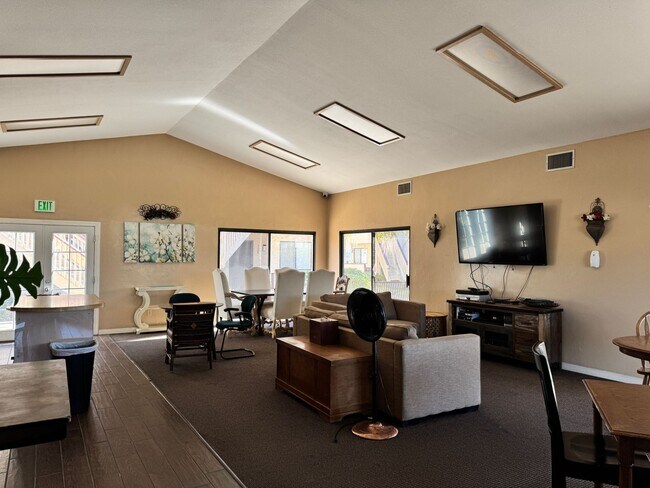 Foto del edificio - 1 Bedroom, 1 Bath - 55+ Senior Living Comm...