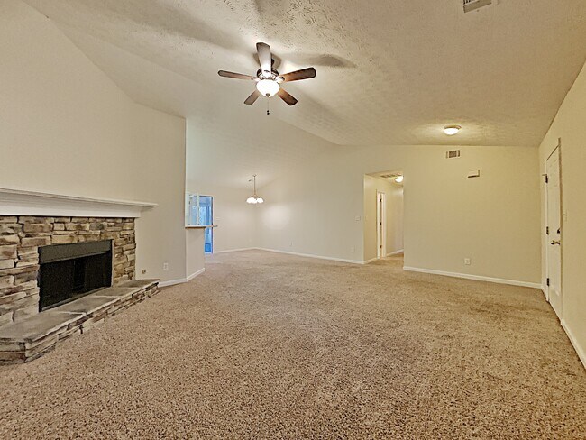 Building Photo - 95 Cypress Place