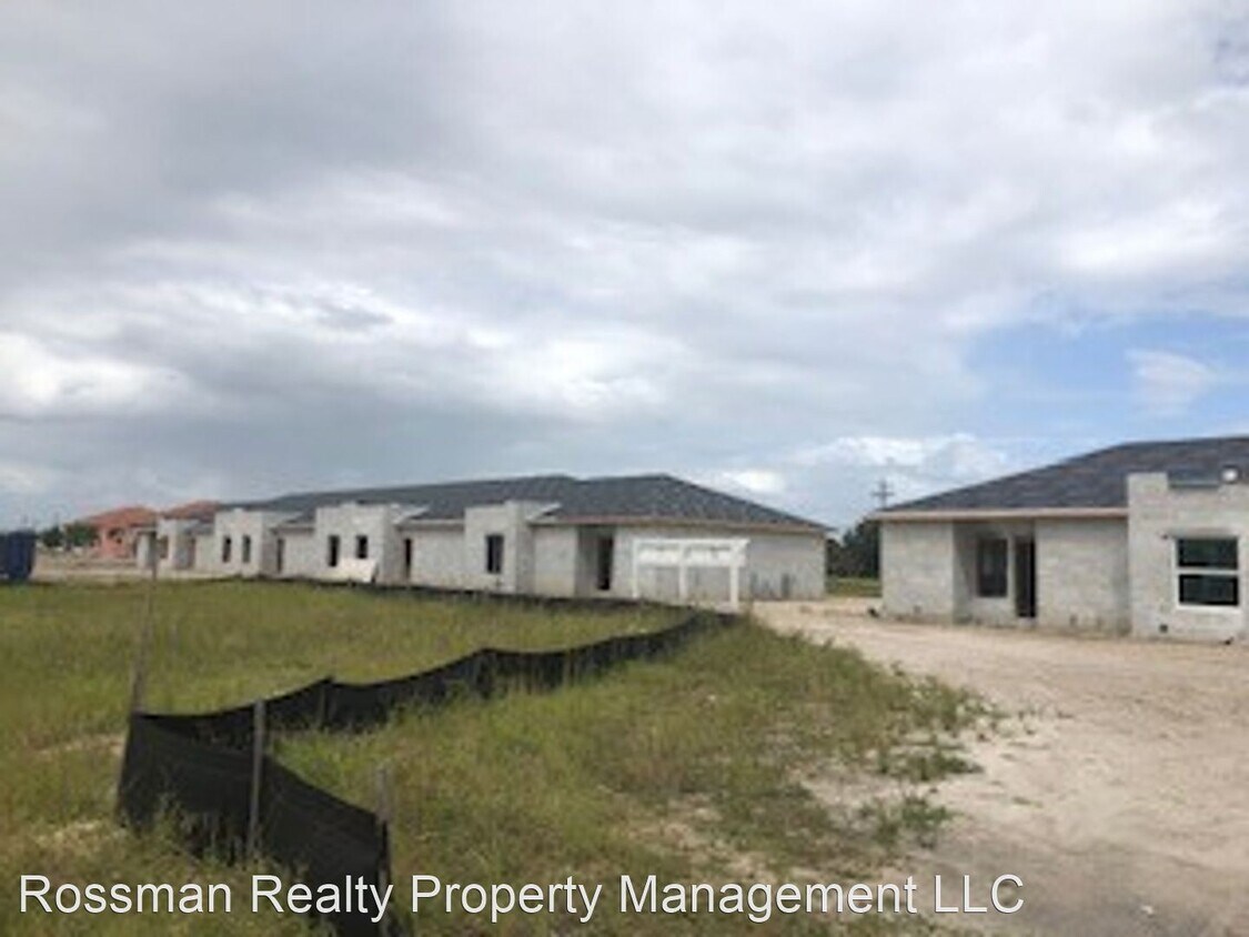 Foto del edificio - 3409 SW 8th Pl