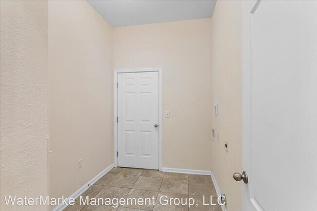 Foto del edificio - 2 br, 2 bath House - 208 Larkin Place, Uni...